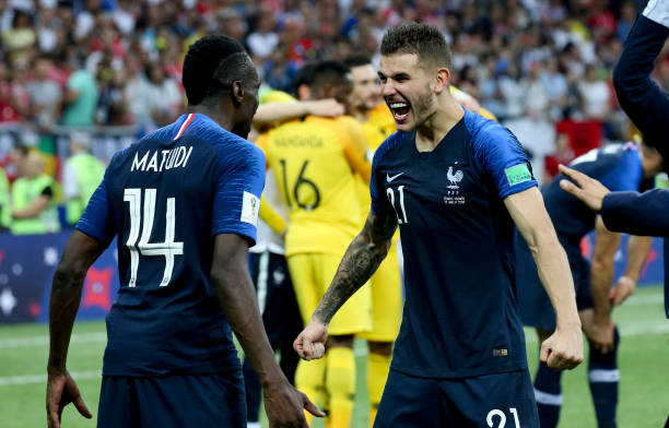 轻的运动员 轻的运动员