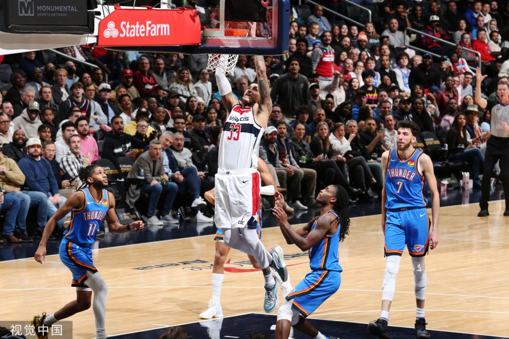 这使得他无 这使得他无